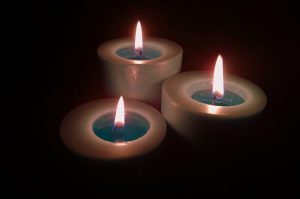 candles-1095380_1920-300x199-6091782